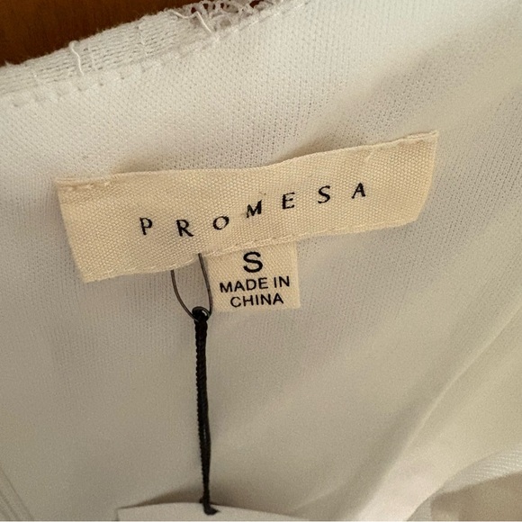 Promesa White Off The Shoulder Floral Lace Dress NWT Small Wedding Boho Formal - Picture 15 of 15